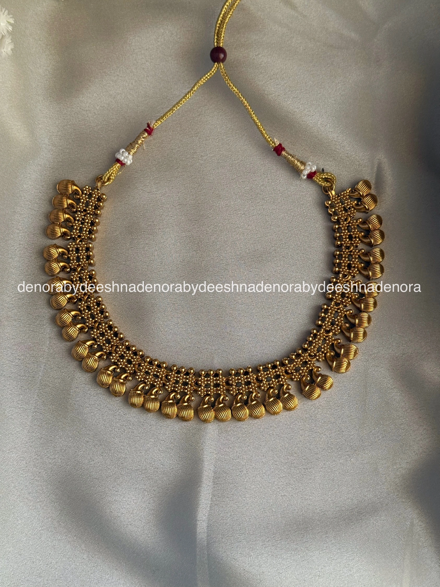 Non idol necklaceset